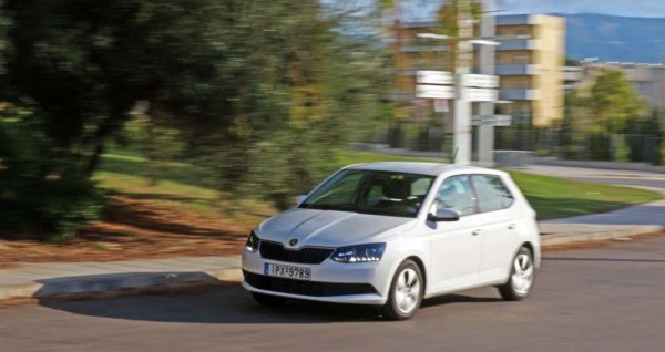 Skoda Fabia caroto test drive 2017 (21)