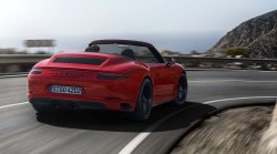 new Porsche-911-GTS-2017 (9)