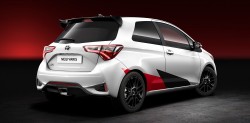 new-yaris-rear-final