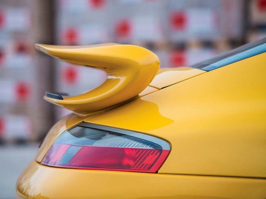 2000 Porsche 911 GT3 Clubsport (1)