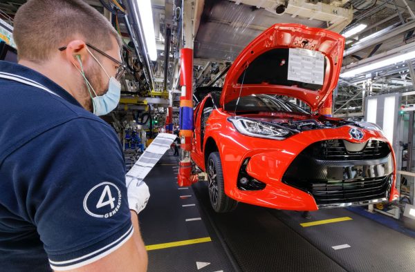 New Toyota Yaris enters production in France 5