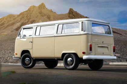 1972-Volkswagen-Type-2-Bus-with-e-Golf-electric-powertrain-14