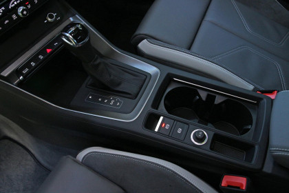 Audi-Q3-Sportback-caroto-test-drive-2020-25