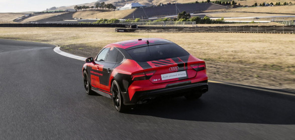 audi-rs7-piloted-driving-robby-91
