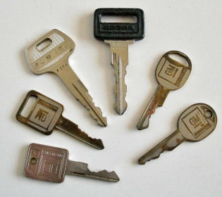 vintage-keys-3