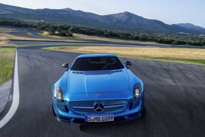mercedes-benz-sls-amg-coupe-electric-drive-production-2013-12