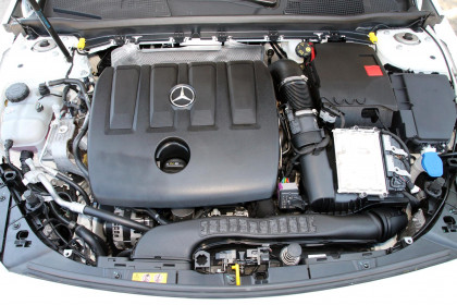 Mercedes-A-Class-Sedan-caroto-test-drive-2019-11