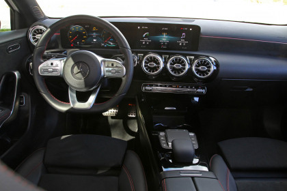 Mercedes-A250e-plug-in-hybrid-caroto-test-drive-2021-5