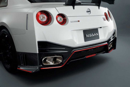 nissan-gt-r-nismo-nurburgring-official-6