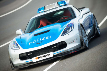 tikt-corvette-c7-stingray-police-vehicle-for-essen-2