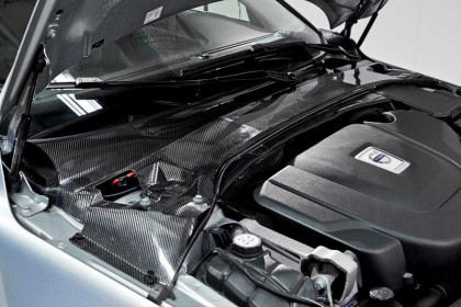 volvo-introduces-nano-battery-project-with-rechargeable-body-panels-5