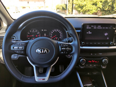 Kia Stonic 1.0T 100 PS caroto test drive 2022 (9)