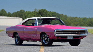 1970-dodge-charger-rt-pink-panther-1