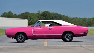 1970-dodge-charger-rt-pink-panther-3