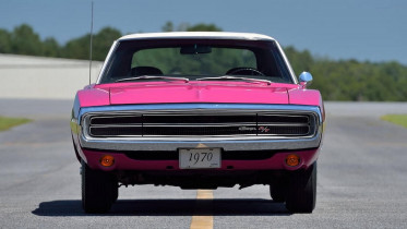 1970-dodge-charger-rt-pink-panther-5
