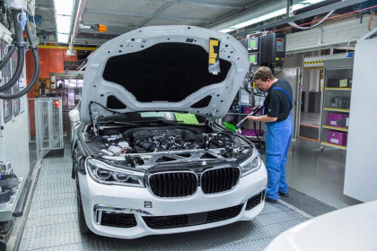 2016-bmw-7-series-multi-material-construction-25