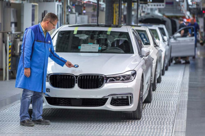 2016-bmw-7-series-multi-material-construction-26