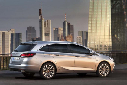 2016-opel-vauxhall-astra-sports-tourer-first-images-2