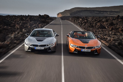 2019-BMW-i8-Roadster-Coupe (15)