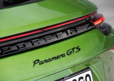 Porsche-Panamera_GTS_Sport_Turismo-2019-1600-0f