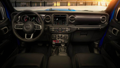 2021-jeep-wrangler-rubicon-392-interior-dash-1
