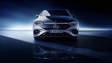2022-Mercedes-Benz-EQS-57