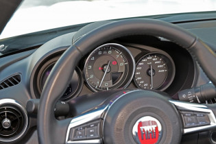 Fiat 124 Spider caroto test drive 2017 (3)