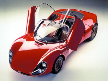 alfa-romeo-33-stradale-1967-12