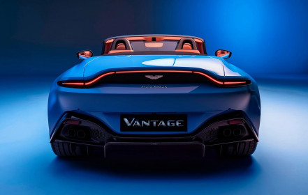 Aston_Martin-Vantage_Roadster-2021-1600-09
