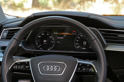 Audi-E-Tron-55-caroto-test-drive-2019-19