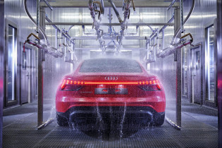 2022-Audi-e-tron-GT-98