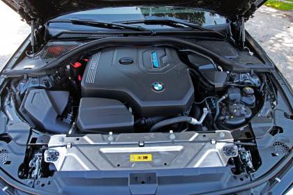 BMW-330e-caroto-test-drive-2020-16