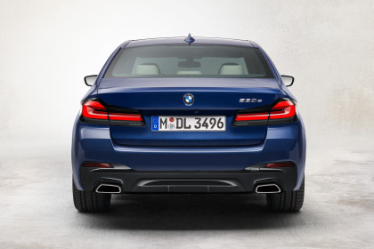 BMW-5-2020-18