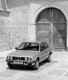 BMW-325e.jpg