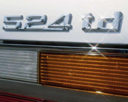 BMW-524-1983_2.jpg