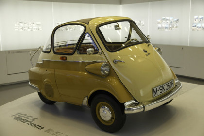 bmw-isetta-and-e1-2