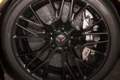 The available Z07 Performance Package on the 2015 Corvette Z06 includes Michelin Pilot Super Sport Cup tires, and Brembo carbon ceramic-matrix brake rotors.