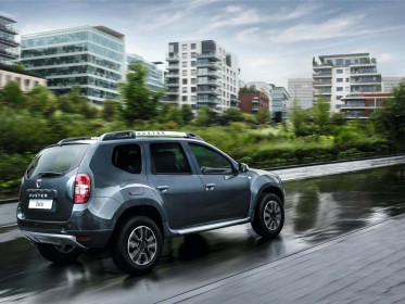 dacia-introduces-automated-manual-gearbox-and-duster-edition-2016-2