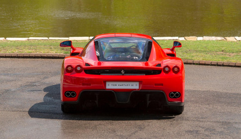 Ferrari-Enzo-16
