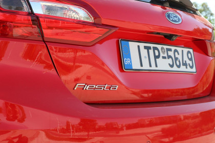 Ford Fiesta vs Seat Ibiza caroto test drive 2017 (11)