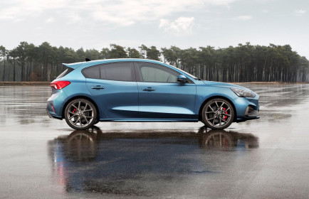 Ford-Focus_ST-2020-1280-07