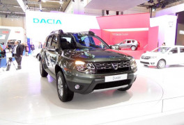dacia-in-frankfurt-2013-1