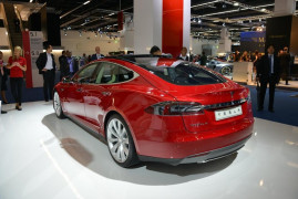 tesla-in-frankfurt-2013-3