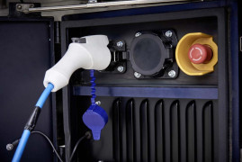 Fuso Trucks; Fuso Canter E-Cell im Flottentest; voll-elektrischer Leicht-Lkw; lokal emissionsfreier Antrieb; Hermes; Stadt Stuttgart