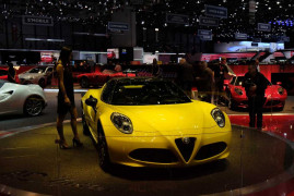 alfa-romeo-4c-spider-2