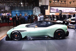 aston-martin-vulcan-4