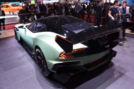 aston-martin-vulcan-5