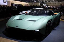 aston-martin-vulcan-6