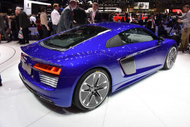 audi-r8-e-tron-2