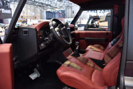 kahn-flying-huntsman-4